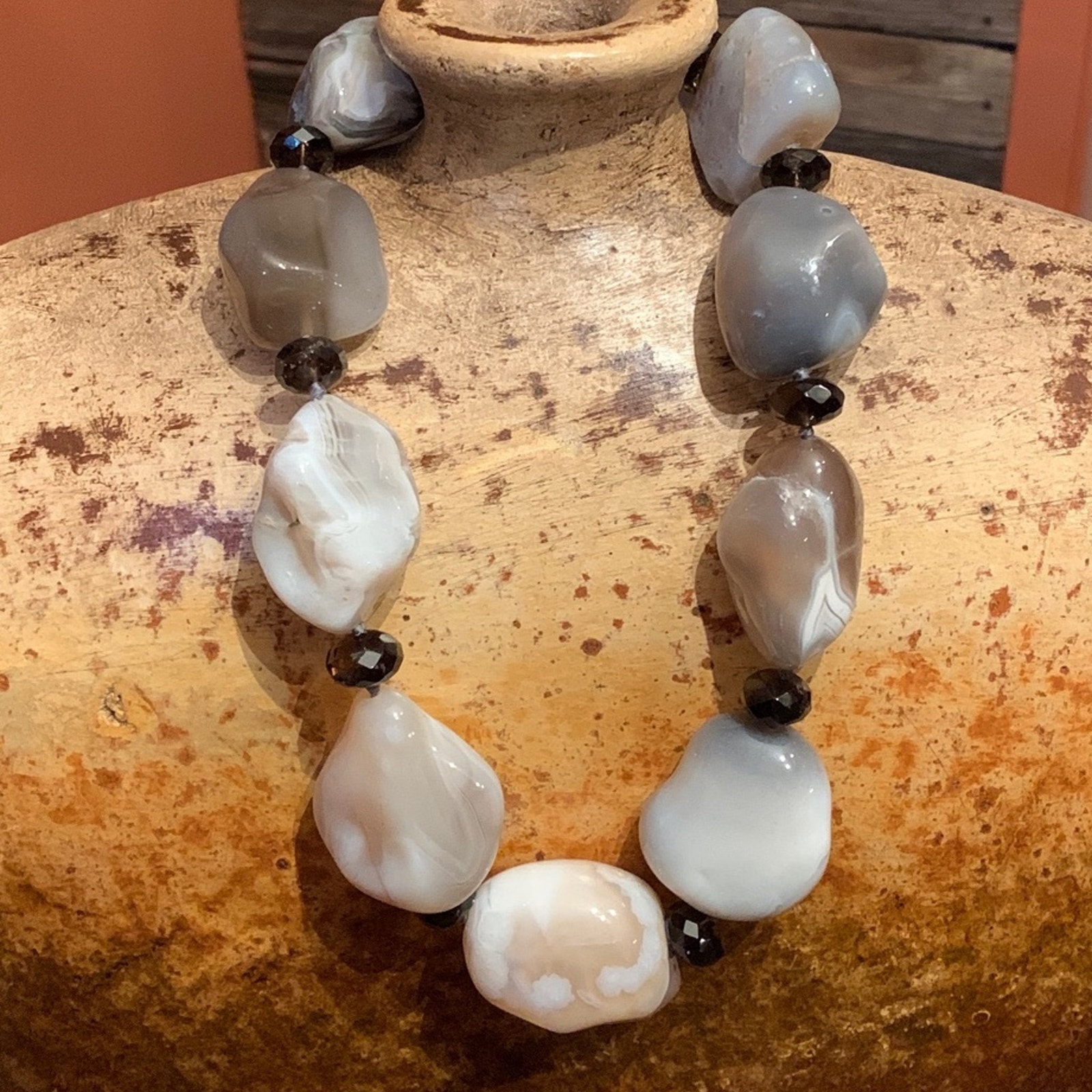 Sterling Silver And Agate Nugget Necklace 34$